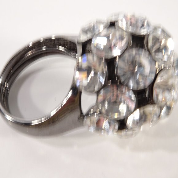 Neiman Marcus Lee Angel  Disco Crystal Fireball Ring   NWT  dust pouch $165 - Picture 11 of 16